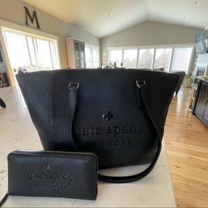 NWT! RARE! ♠️ Kate Spade ♠️ Tote & Wallet.
